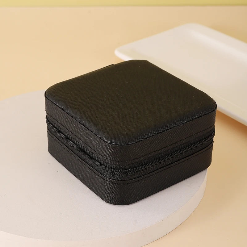 Portable Jewelry Case – Compact Zippered Organizer for Rings, Earrings & Necklaces