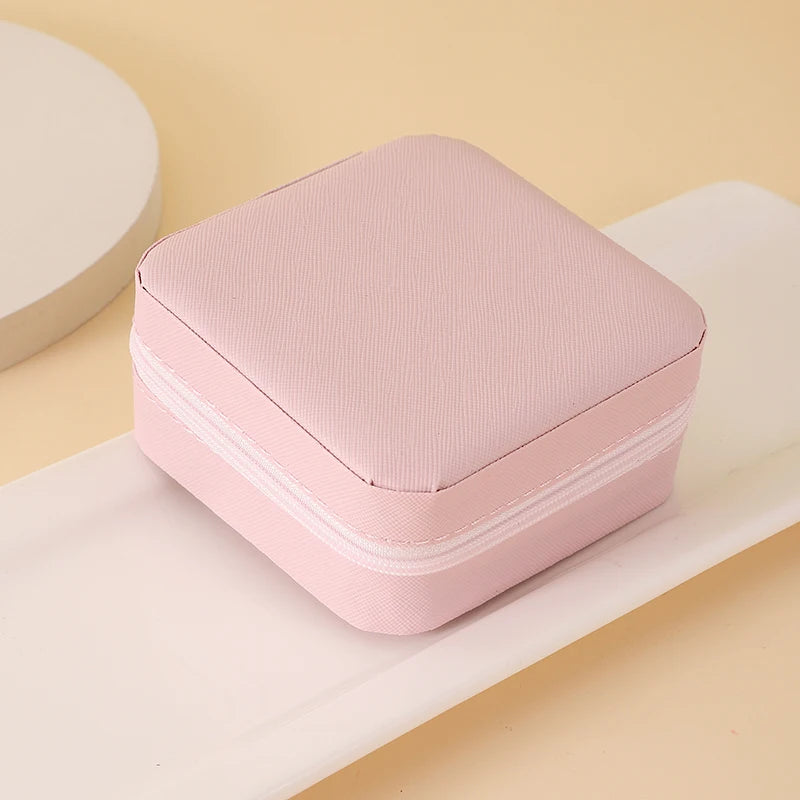 Portable Jewelry Case – Compact Zippered Organizer for Rings, Earrings & Necklaces